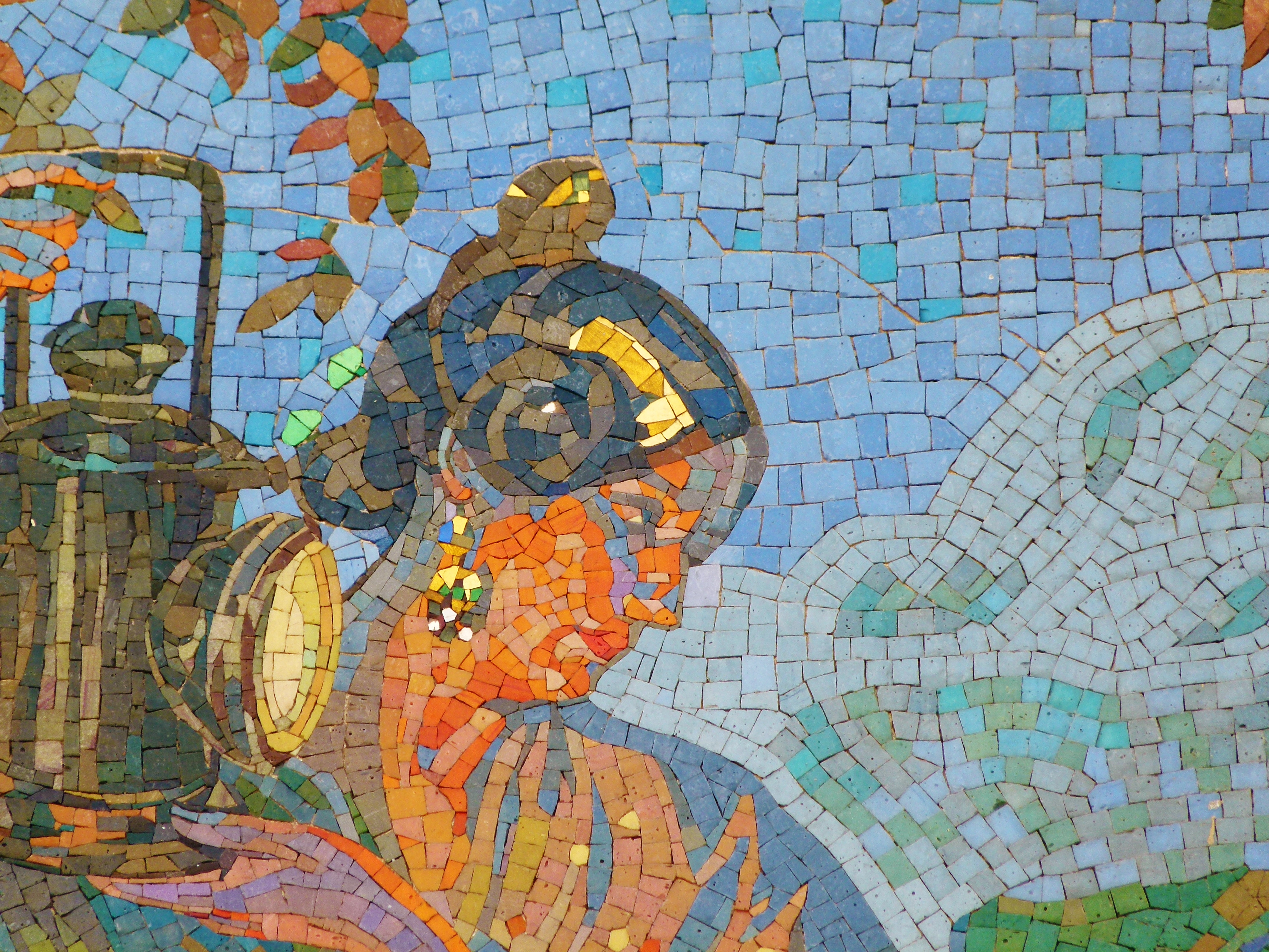 Detail of a mosaic of a valencian woman (Estació del Nord)
