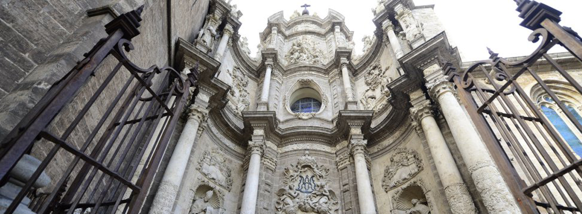 Cathedral of Valencia. Baroque door.